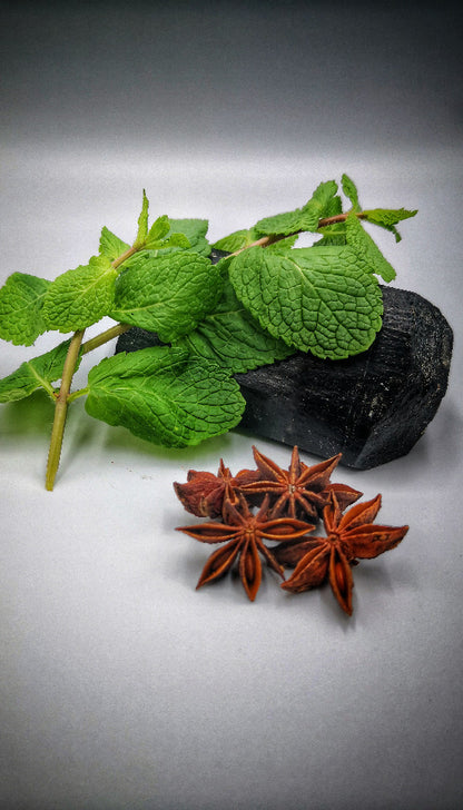 NÉGLIGÉ NOIRE | LIQUIRIZIA